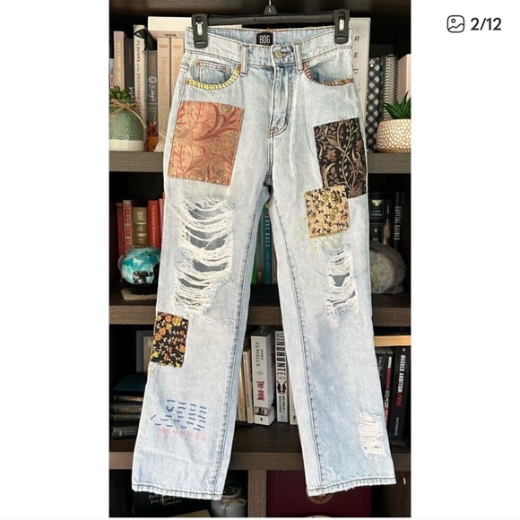 BDG Denim - BDG patch work  Distressed Jeans